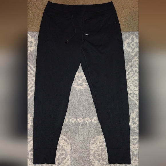COPY - Lululemon Engineered Warmth Relaxed Fit Black Jogger Merino Wool - Picture 2 of 4